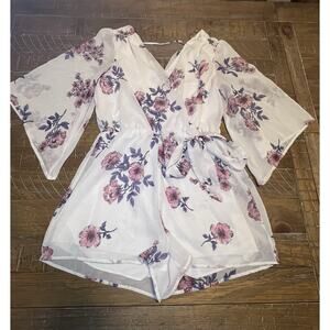 Bailey Blue White Floral Print Romper Size Medium Fully Lined Bell Sleeves